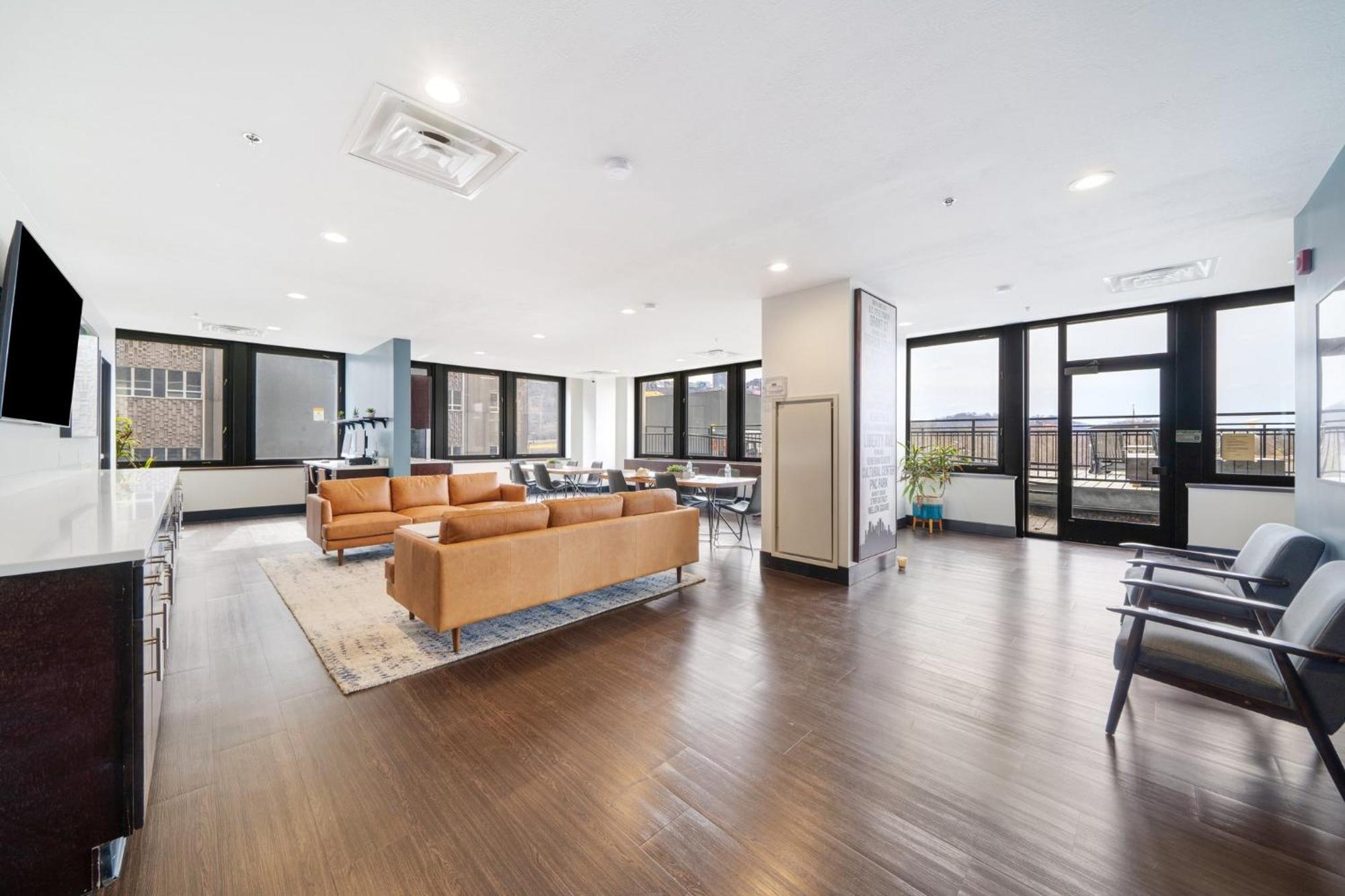 Luxe City Views Prime Location 24-7 Parking Gym Lounge Pittsburgh Exteriér fotografie